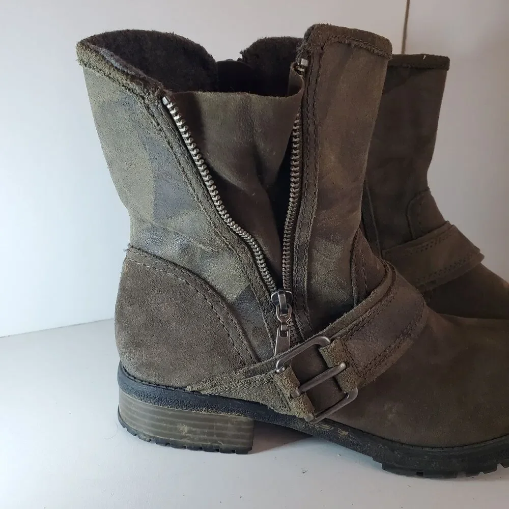 Clarks Faralyn Rise Suede Gray Boot Womens Size 8.5 Moto Biker Grunge Buckle